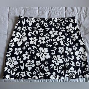 NWT Wild Fable floral skirt. Sz 12